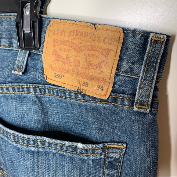 Men’s 559 Straight Leg Levi’s Jeans - Picture 11 of 13